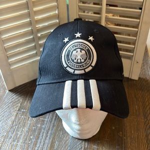 Adidas Deutscher Fussball-Bund SnapBack cap